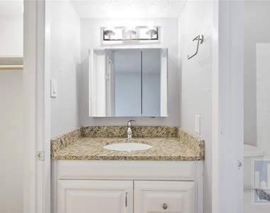 1111 W 10th St - Photo Thumbnail 15