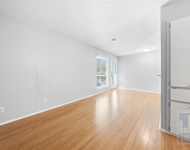 1111 W 10th St - Photo Thumbnail 10
