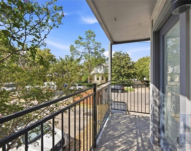 1111 W 10th St - Photo Thumbnail 21