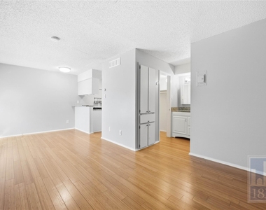 1111 W 10th St - Photo Thumbnail 9
