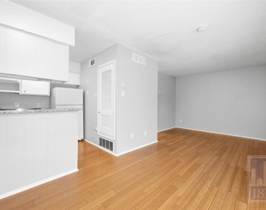 1111 W 10th St - Photo Thumbnail 11