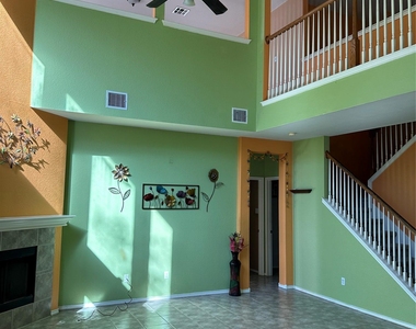 3200 Peruga Ln - Photo Thumbnail 3