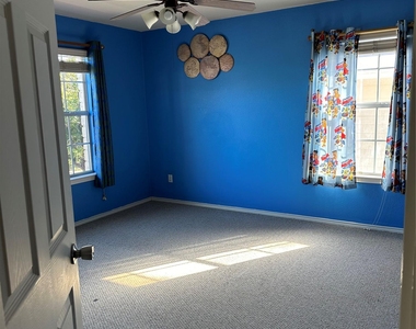 3200 Peruga Ln - Photo Thumbnail 6