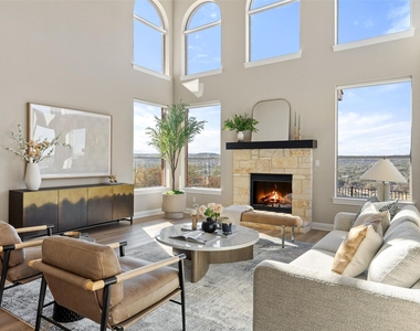 2702 Lakehurst Rd - Photo Thumbnail 4