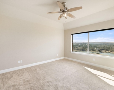 2702 Lakehurst Rd - Photo Thumbnail 32
