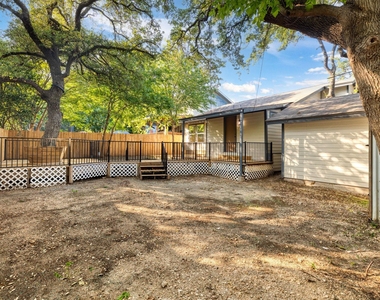 10808 Ridgeway St - Photo Thumbnail 25