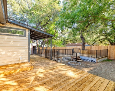 10808 Ridgeway St - Photo Thumbnail 22