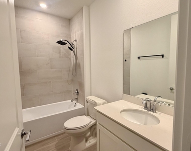282 Higgins Loop - Photo Thumbnail 17