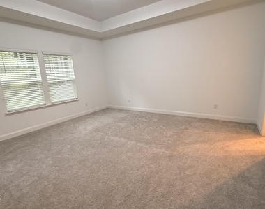 282 Higgins Loop - Photo Thumbnail 9
