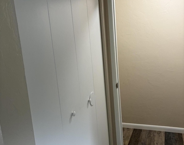 1225 Songbird Lane - Photo Thumbnail 6