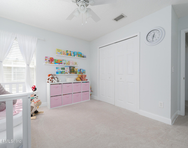 7060 Deer Lodge Circle - Photo Thumbnail 10