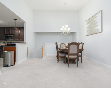 7060 Deer Lodge Circle - Photo Thumbnail 5