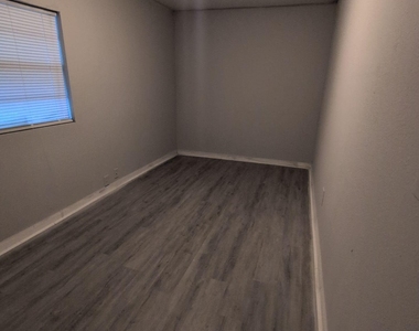2274 Orchard Street - Photo Thumbnail 17