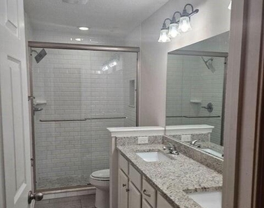 1002 Ingleside Avenue - Photo Thumbnail 6