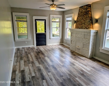 2818 Herschel Street - Photo Thumbnail 6