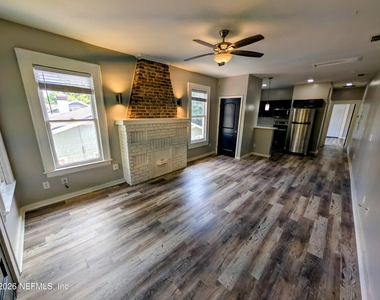 2818 Herschel Street - Photo Thumbnail 5