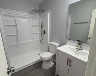 12948 Gillespie Avenue - Photo Thumbnail 14