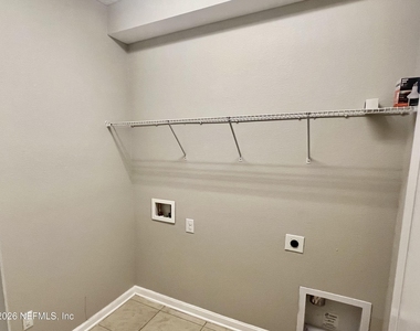 174 Asbury Hill Court - Photo Thumbnail 22