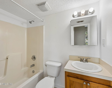 2737 Vernon Terrace - Photo Thumbnail 14