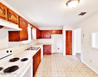 8371 Cross Timbers Drive E - Photo Thumbnail 2