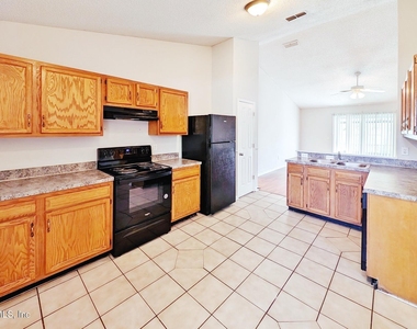 10850 Wahine Drive N - Photo Thumbnail 1
