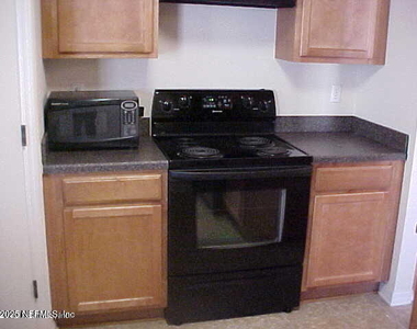 4603 Crib Court - Photo Thumbnail 2
