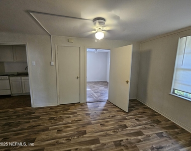 2514 Algonquin Avenue - Photo Thumbnail 19
