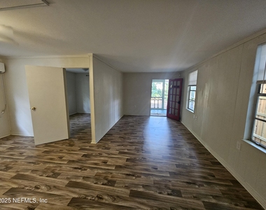 2514 Algonquin Avenue - Photo Thumbnail 6