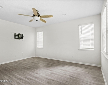 3067 Alpin Drive - Photo Thumbnail 7