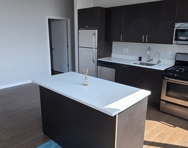 1345 S Wabash Avenue - Photo Thumbnail 6