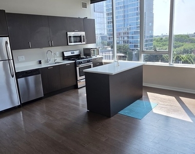 1345 S Wabash Avenue - Photo Thumbnail 3