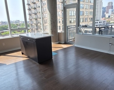 1345 S Wabash Avenue - Photo Thumbnail 1