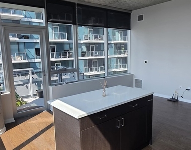 1345 S Wabash Avenue - Photo Thumbnail 2