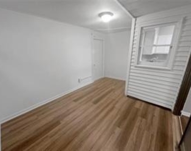 688 Stratford Green - Photo Thumbnail 20