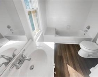 688 Stratford Green - Photo Thumbnail 14