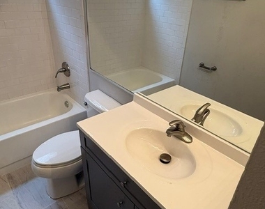 3064 Long Grove Lane - Photo Thumbnail 18