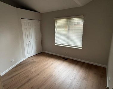 3064 Long Grove Lane - Photo Thumbnail 15