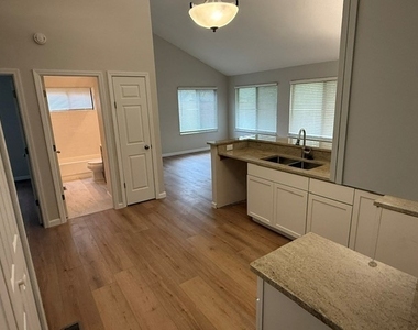 3064 Long Grove Lane - Photo Thumbnail 5