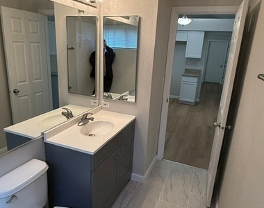 3064 Long Grove Lane - Photo Thumbnail 19