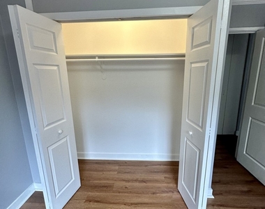 7120 N Sheridan Road - Photo Thumbnail 12