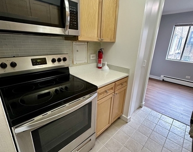 7120 N Sheridan Road - Photo Thumbnail 5