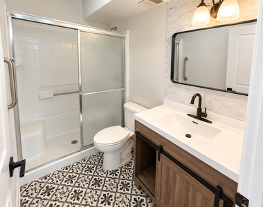 225 W Johnson Street - Photo Thumbnail 5
