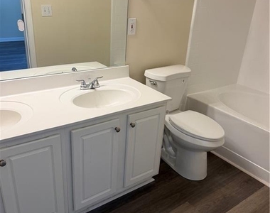 4021 Howell Park Road - Photo Thumbnail 21