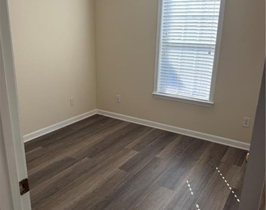 4021 Howell Park Road - Photo Thumbnail 25
