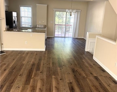 4021 Howell Park Road - Photo Thumbnail 7