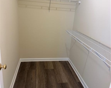 4021 Howell Park Road - Photo Thumbnail 23