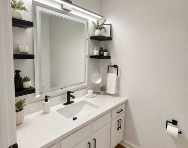 339 Wedgewood Circle - Photo Thumbnail 9