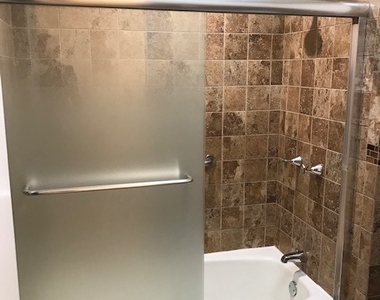 680 N Lake Shore Drive - Photo Thumbnail 11