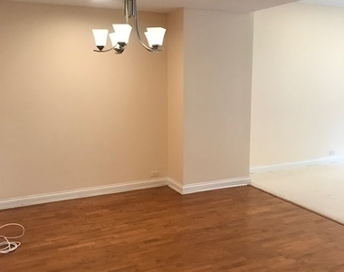 680 N Lake Shore Drive - Photo Thumbnail 2
