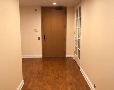 680 N Lake Shore Drive - Photo Thumbnail 1